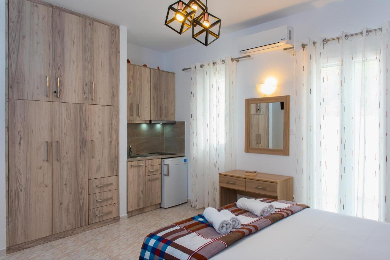 קמרס Theodora Rooms מראה חיצוני תמונה