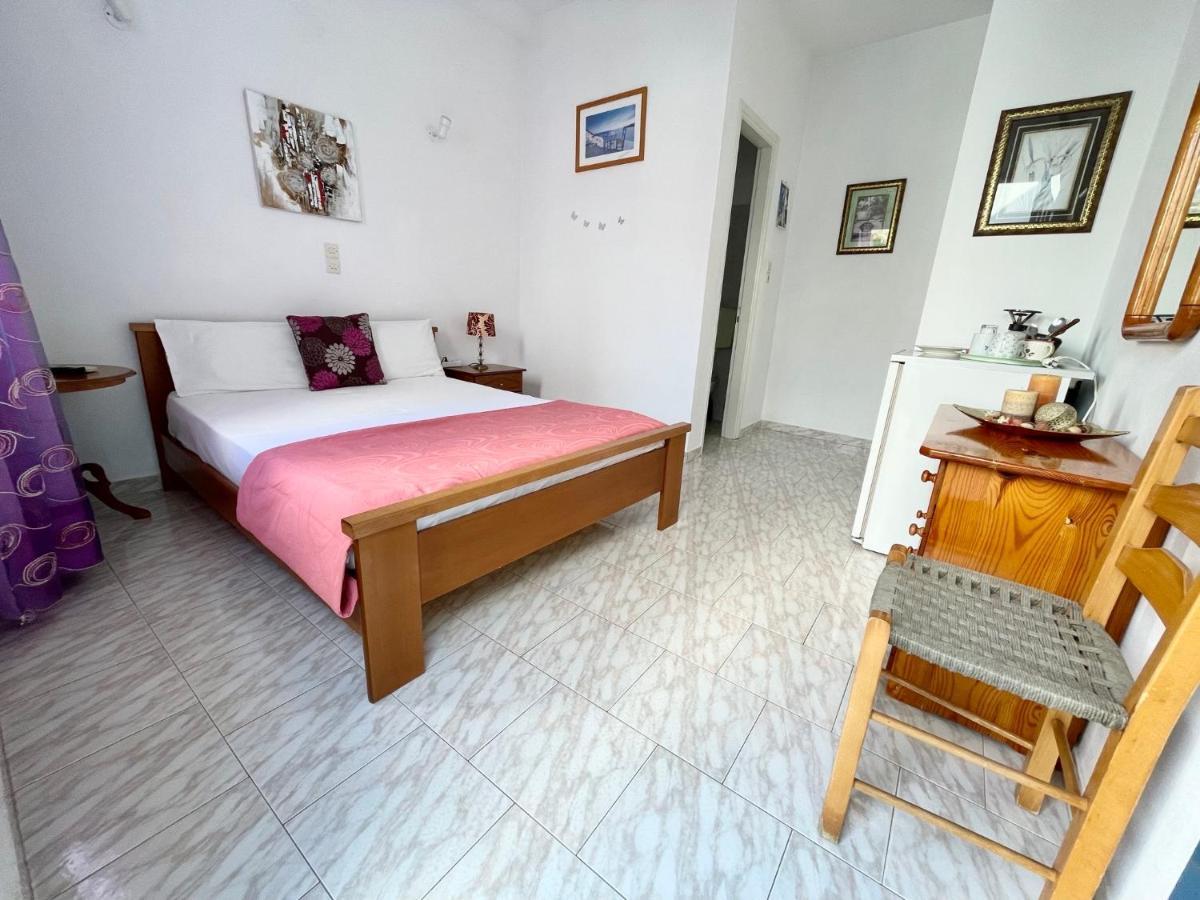 קמרס Theodora Rooms מראה חיצוני תמונה