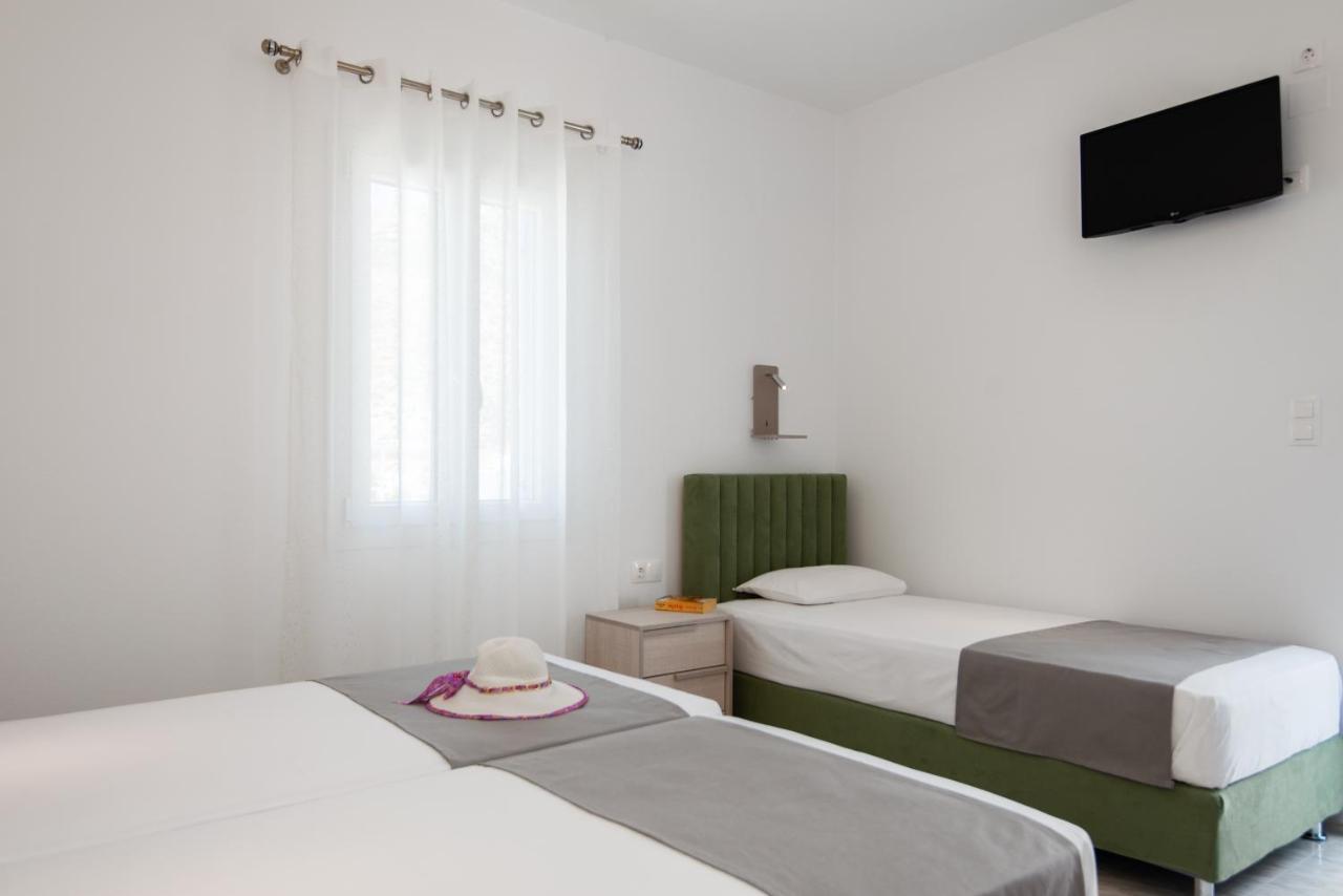 קמרס Theodora Rooms מראה חיצוני תמונה